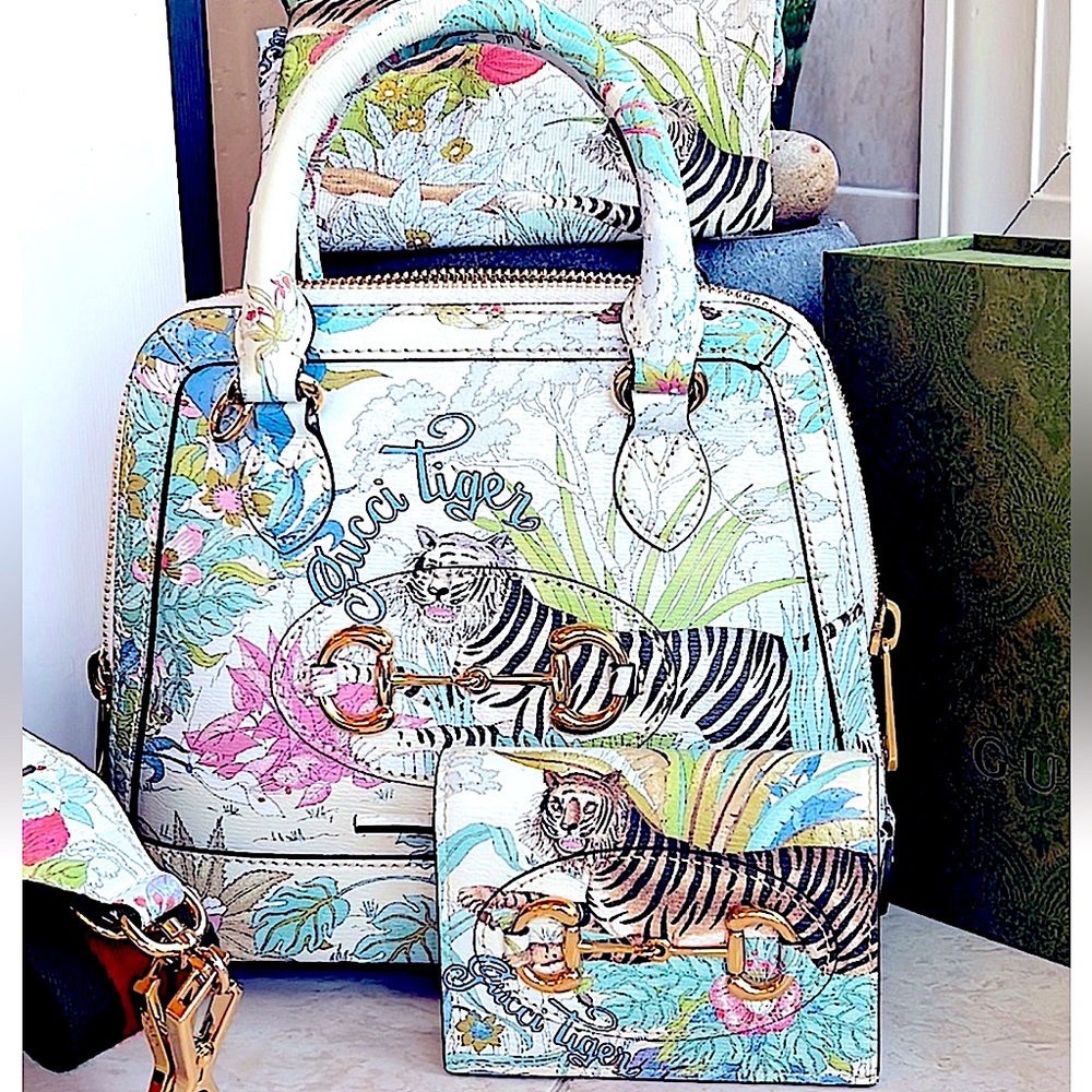 Gucci horsebit tiger Floral Print Women's Bag and wallet